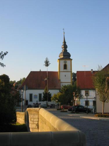 Gasthof Zur Krone 부르그하스라흐 외부 사진